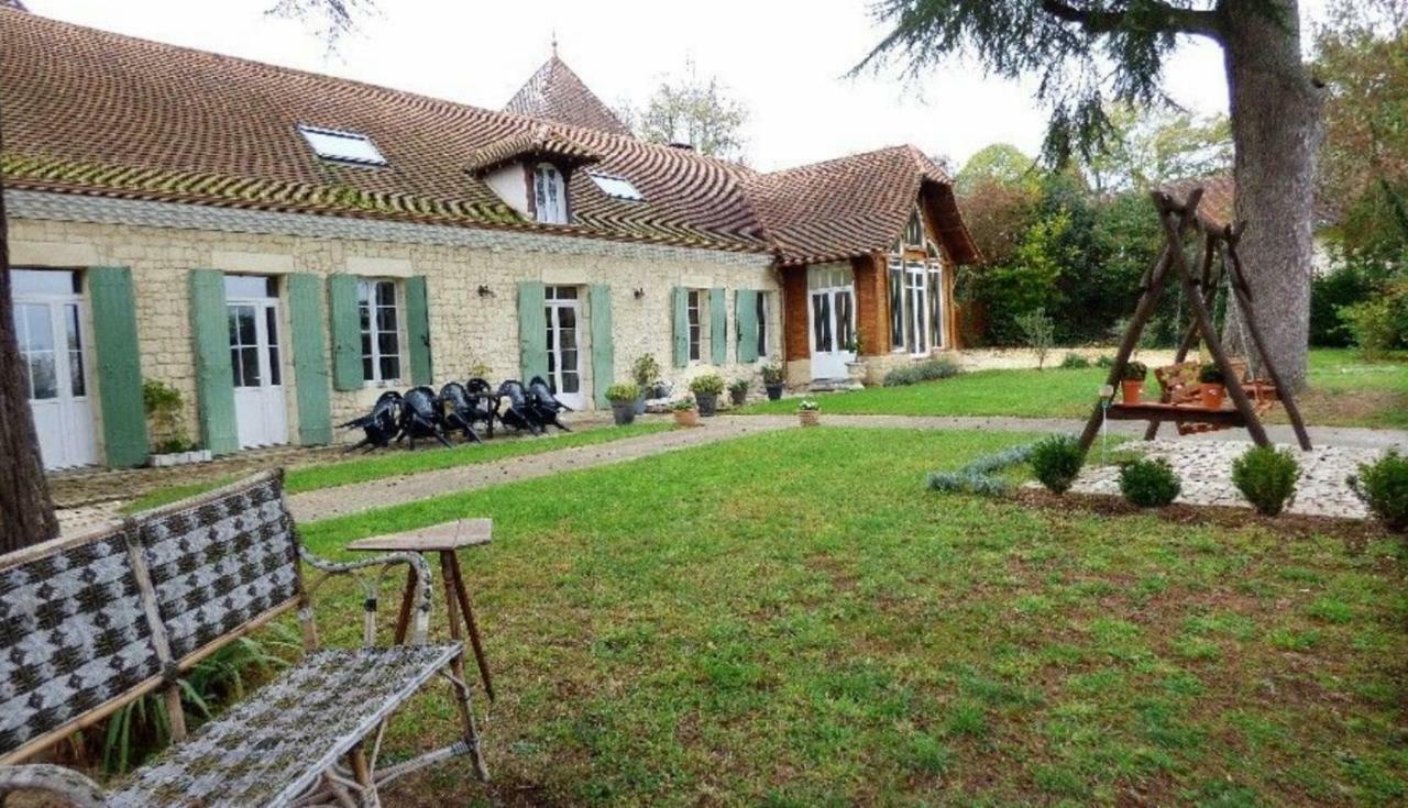 Les Deux Cedres Apartment Bergerac Bagian luar foto