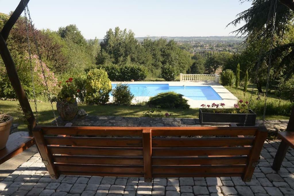Les Deux Cedres Apartment Bergerac Bagian luar foto